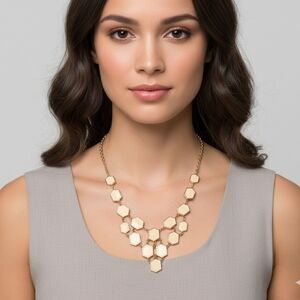 Forever 21 Women's Statement Necklace - Cream/Gold